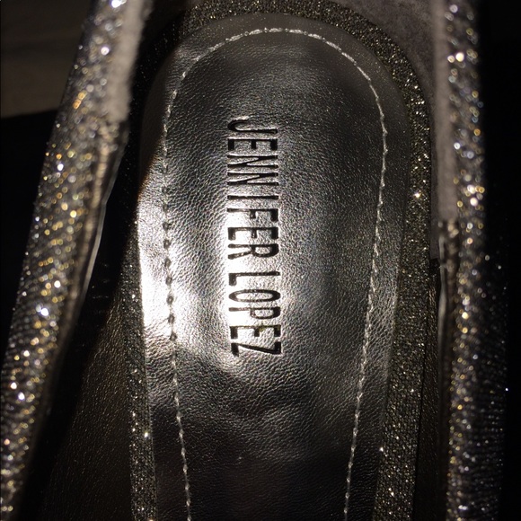 ✨ Sparkly Jennifer Lopez 4” Heels ✨ - Picture 3 of 7